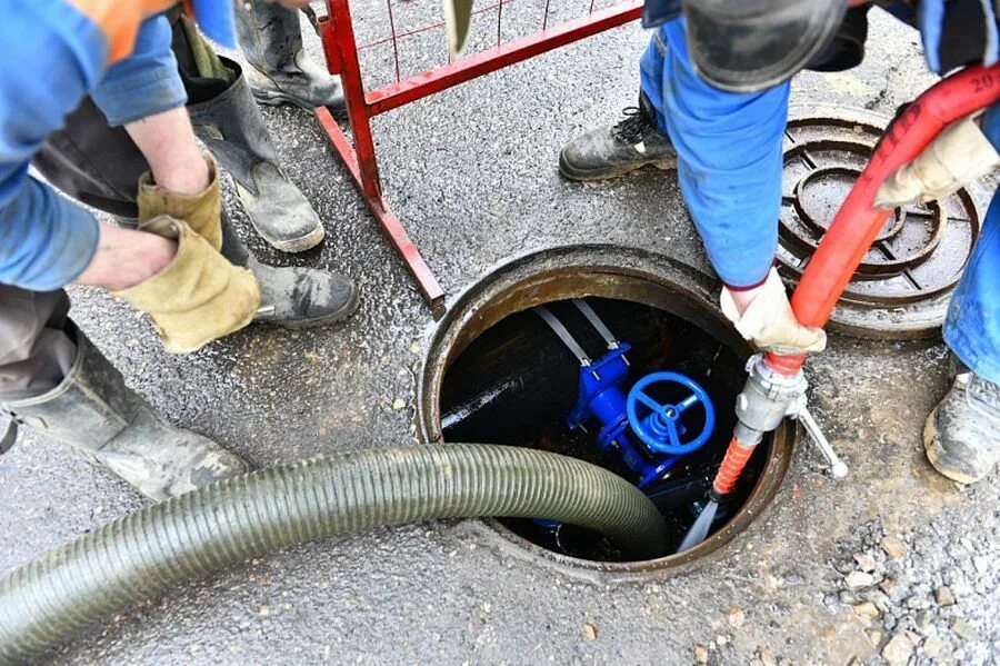 Водоканал ярославль телефон. Ярославльводоканал. Махалкин Водоканал Ярославль. Ярводоканал Ярославль директор. Северная водопроводная станция Ярославльводоканал.