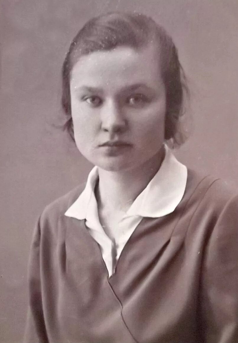 франция в 1930-е годы. человек 30 х годов. фотокарточки довоенные. одежда 40 годов. женщины ссср 30-х годов.