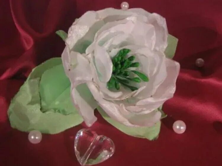 Цветы в технике мастер класс. Цветы из органзы мастер класс. Розы из органзы своими руками. Цветы из органзы своими руками для начинающих. Цветы из ткани для украшения штор своими руками.