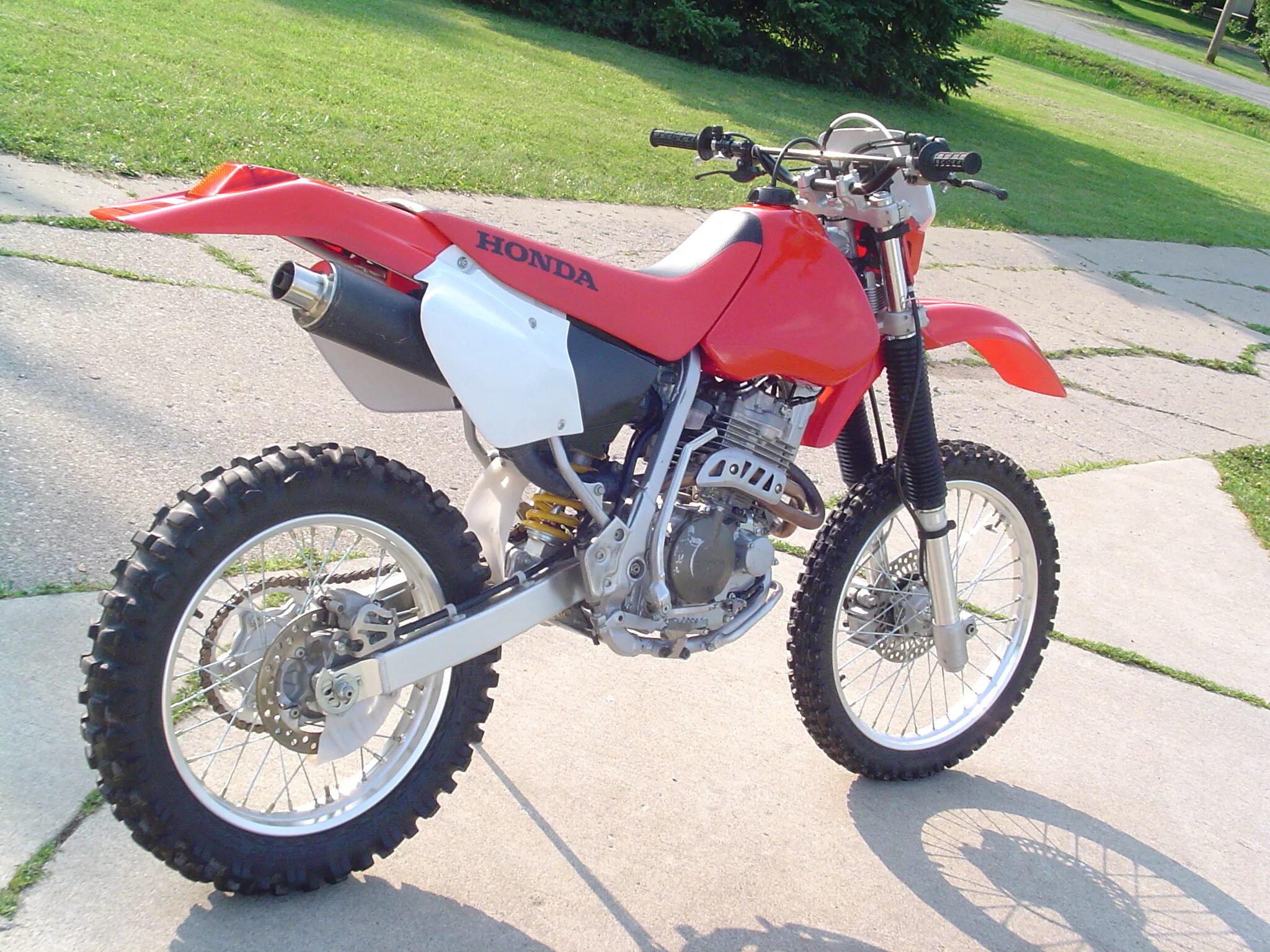 Хонда хр. Honda XR 400. Honda XR 400 motard. Honda 400xr XR 400. Хонда хр 400 эндуро.