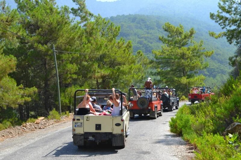 Сафари джип алания турция. Jeep safari kemer. Сафари турецкий. Джип сафари турция. Сафари турецкий.
