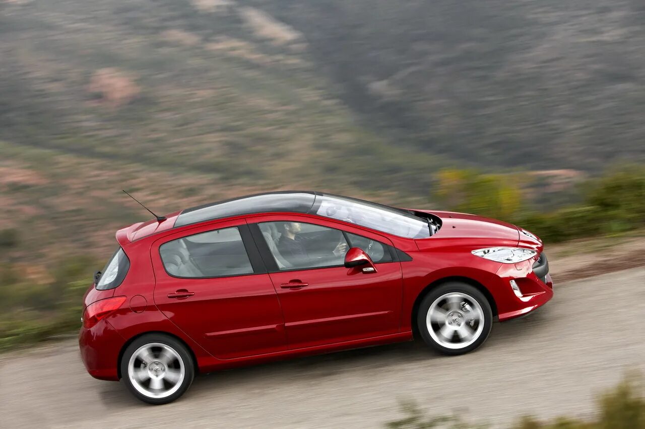 Peugeot 307 r17. Пежо 307 дорестайлинг. Пежо 308 2010. Пежо 307 1. Пежо 307 308.