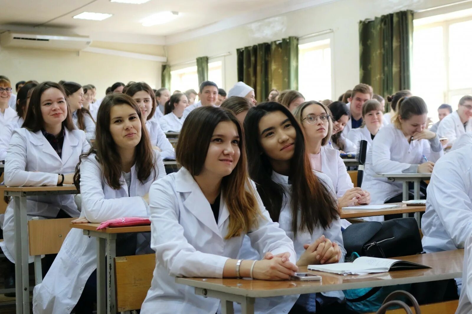 уфимский техникум железнодорожного транспорта филиал самгупс. приёмная комиссия угнту уфа. колледж в уфе после 9 класса на психолога. вузы уфы. российский университет кооператива.