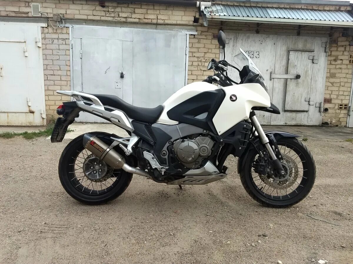 Honda VFR 1200 Crosstourer. Vfr1200x Crosstourer 2012. Honda vfr1200f Crosstourer White. Хонда кросстурер 2012. Хонда 1200 купить