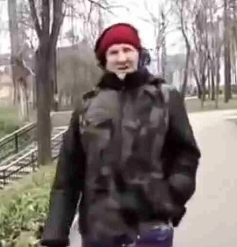 А я думала сова мем. А я думала сова. бабка а я думала сова. камера а я думала сова.