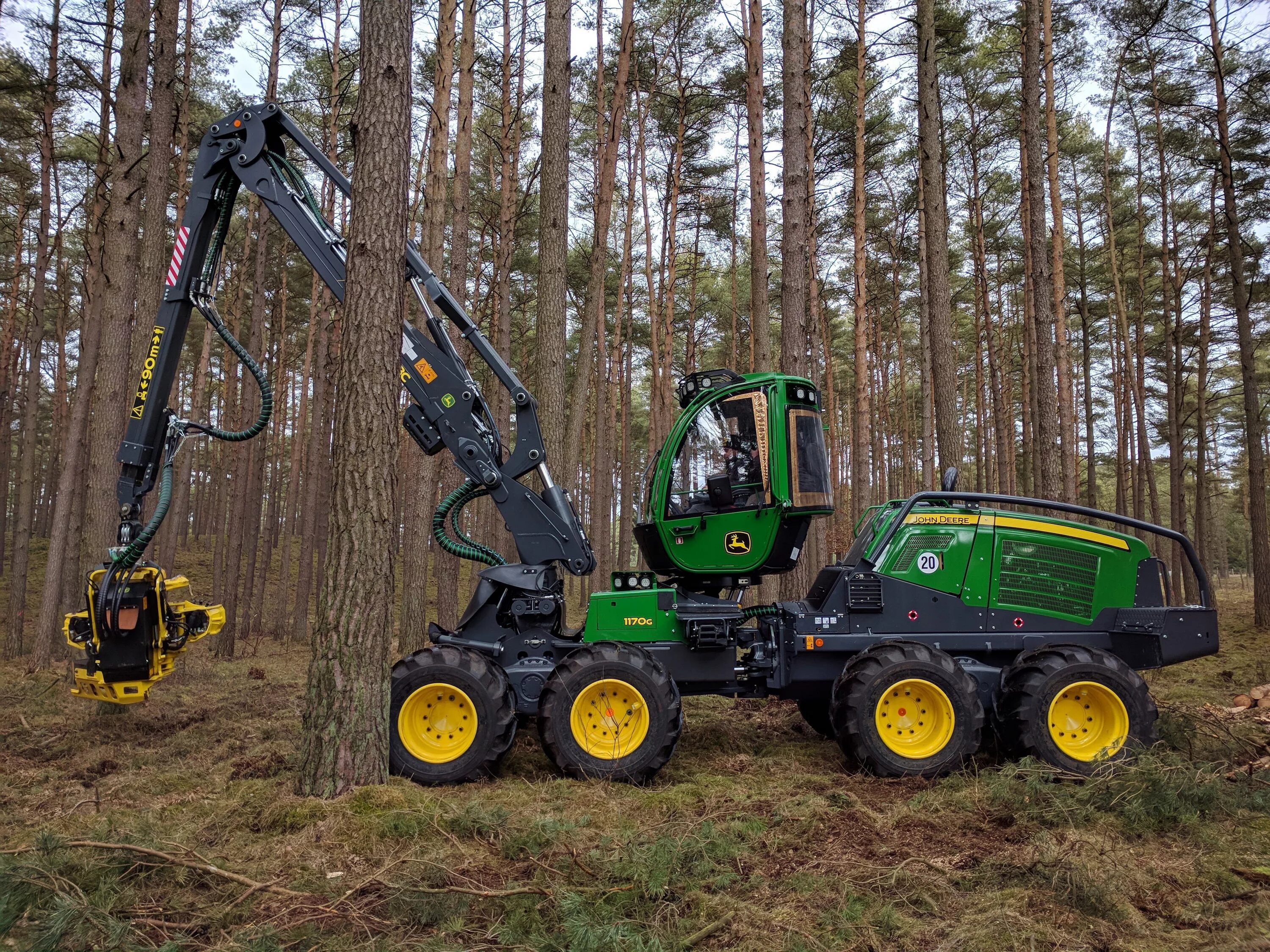 Харвестер john deere. Трактор джон дир 9410r. John deere машина. John deere 1270g. John deere машина.