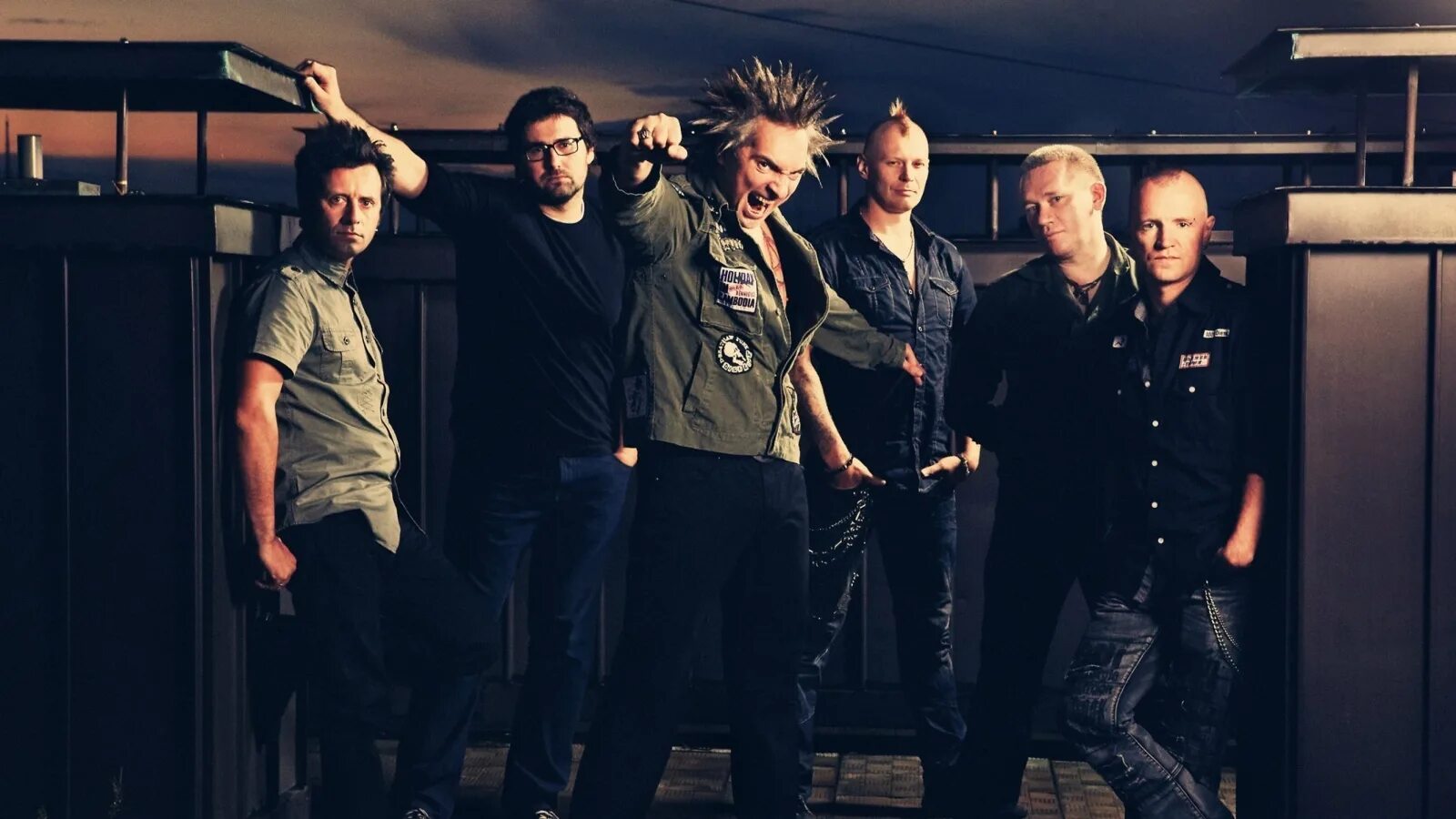 андрей князев и михаил горшенев. группа король и шут 1988. панк рок король и шут. группа король и шут 2013. король и шут горшенев и князь.