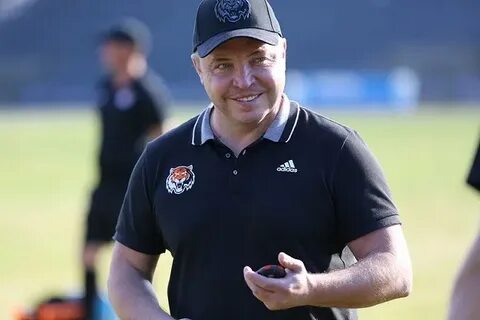 Амур тренерский состав