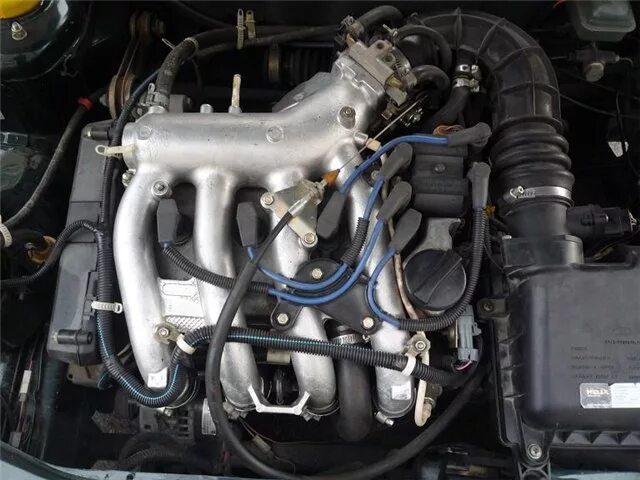 мотор 16 клапанный ваз 2112. подкапотка ваз 2110 16 клапанов. мотор ваз 2112 1. 2112 инжектор 16 клапанов. ваз 2112 1.