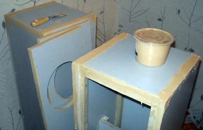Бумбокс с автомагнитолой динамики сбоку. Pure acoustics блютуз колонка. Корпус для 2 динамиков 20 и 2 рупоров 10. Колонка дома что делать. Самодельные акустические колонки.