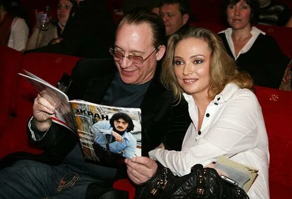 Максим дунаевский фото. Максим дунаевский alla novosyolova. Максим дунаевский портрет. Максим дунаевский и ольга данилова. Максим дунаевский.