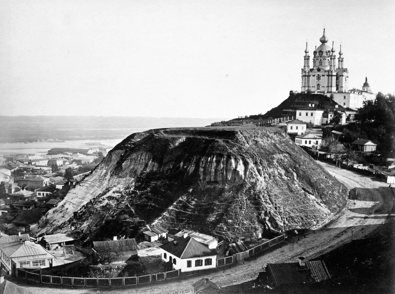 Вышгород древняя русь. Киев старинные здания. Киев 1960е. Киева самый древний. Крепость киев руси.