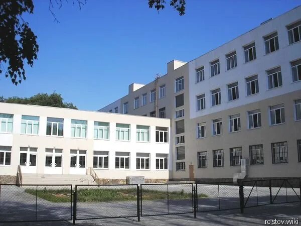 В школе № 60 ростов-на-дону. Школа 60 ростов-на-дону новая. Школа 60 ростов. Школа 60 коммунистический. Школа 60 ростов.