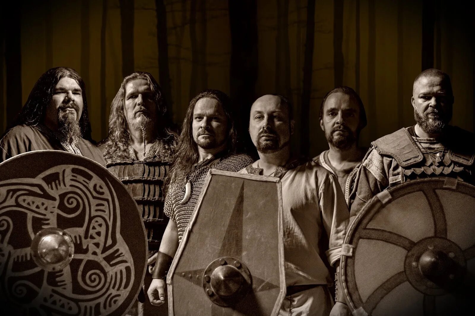 Название xiv. Xiv dark centuries. дарк фолк. kromlek. вьетнамский фолк метал.