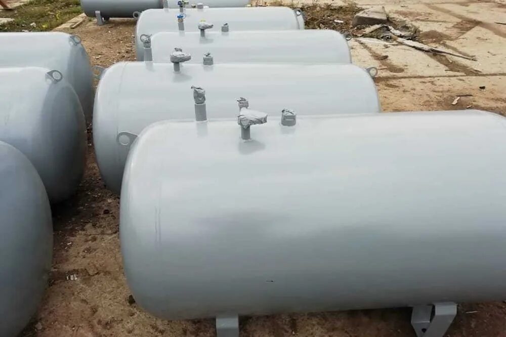 Газгольдер 1400л. М. Наземный газгольдер для частного. Вертикальный газгольдер 2200. Газгольдер 500 литров.