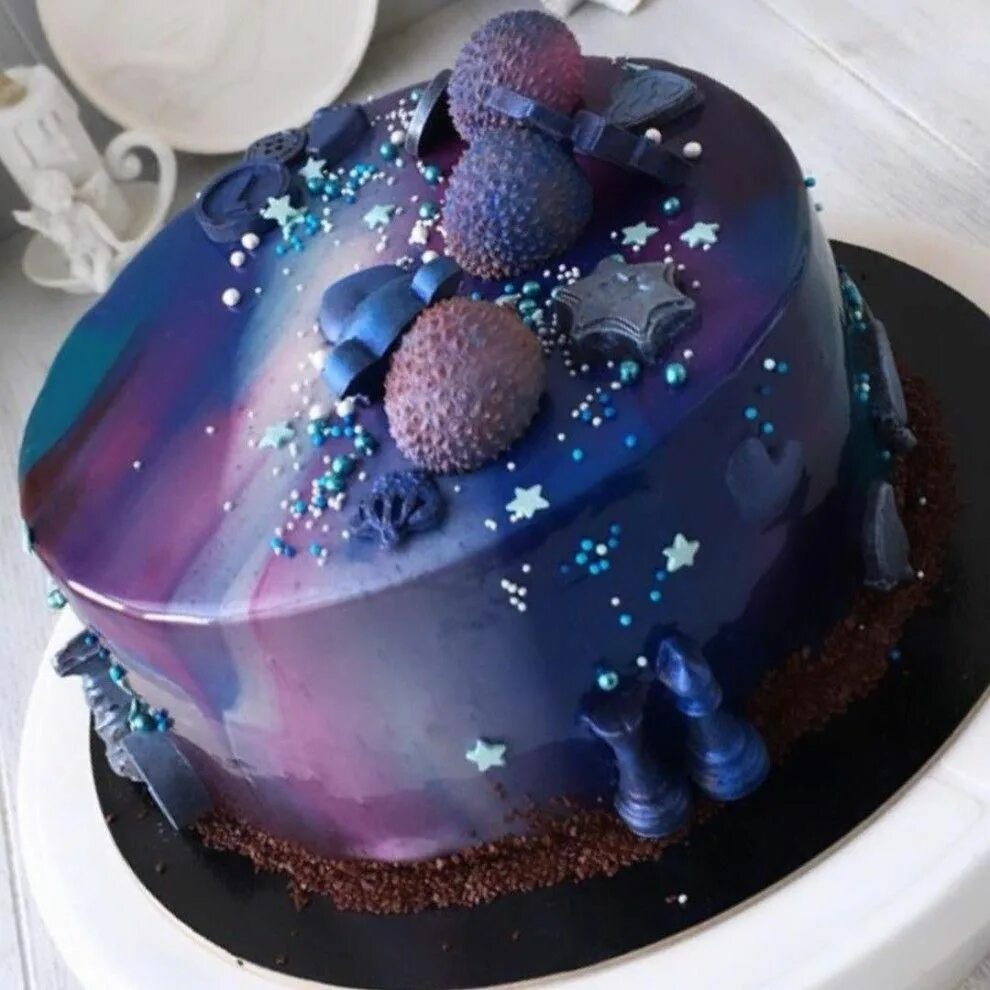789 vind-ik-leuks, 2 reacties - Customised Buttercream Cakes (@edithpatisserie) 