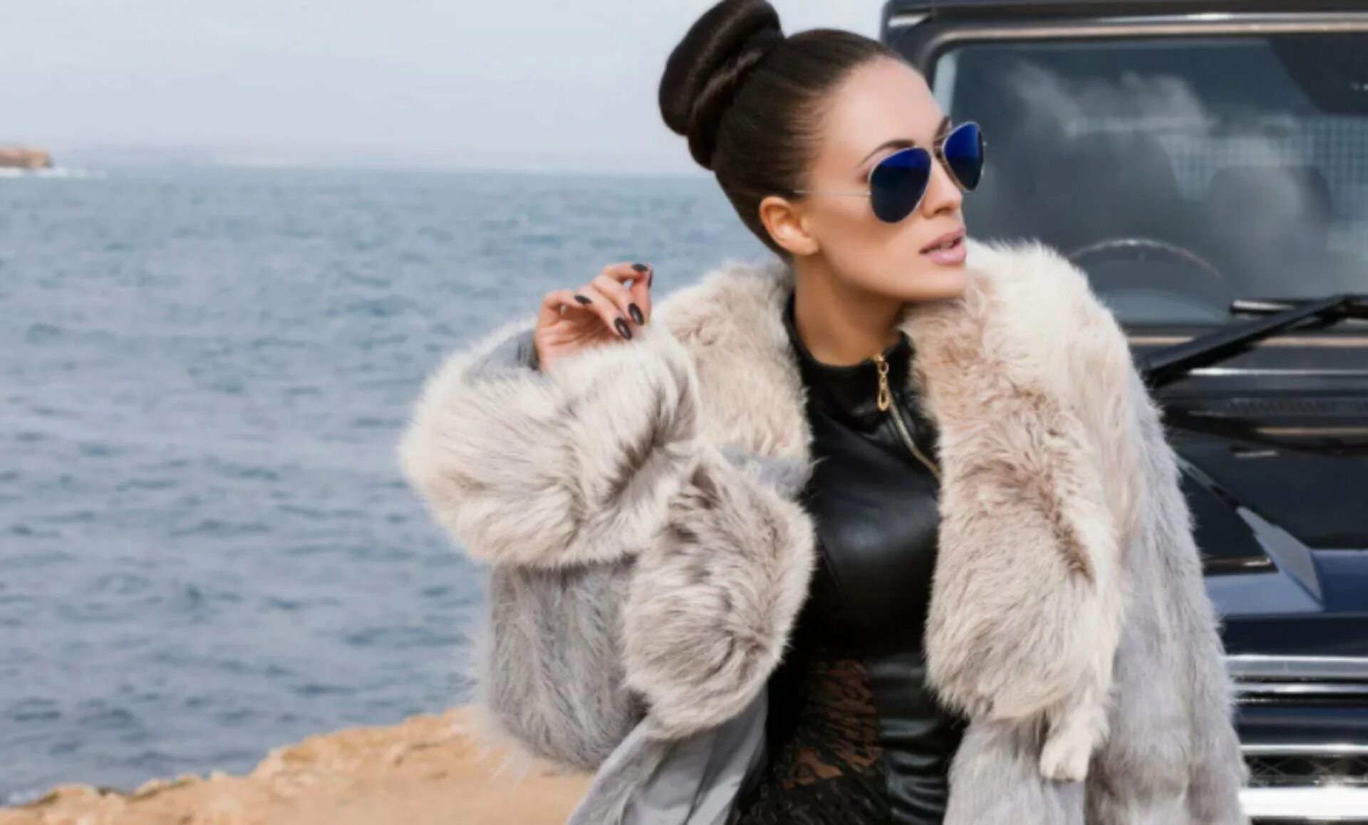 Шуба из рыси елена фурс. Роскошь меха. Гламурные девушки. Девушка в шубе. Шиншилловые шубы в пол.