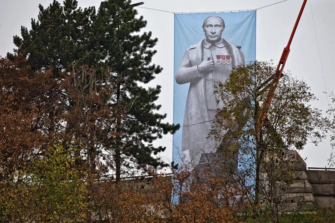 Памятник сталину в праге. Памятник сталина в праге. памятник сталину в чехии. памятник сталину в праге сейчас.