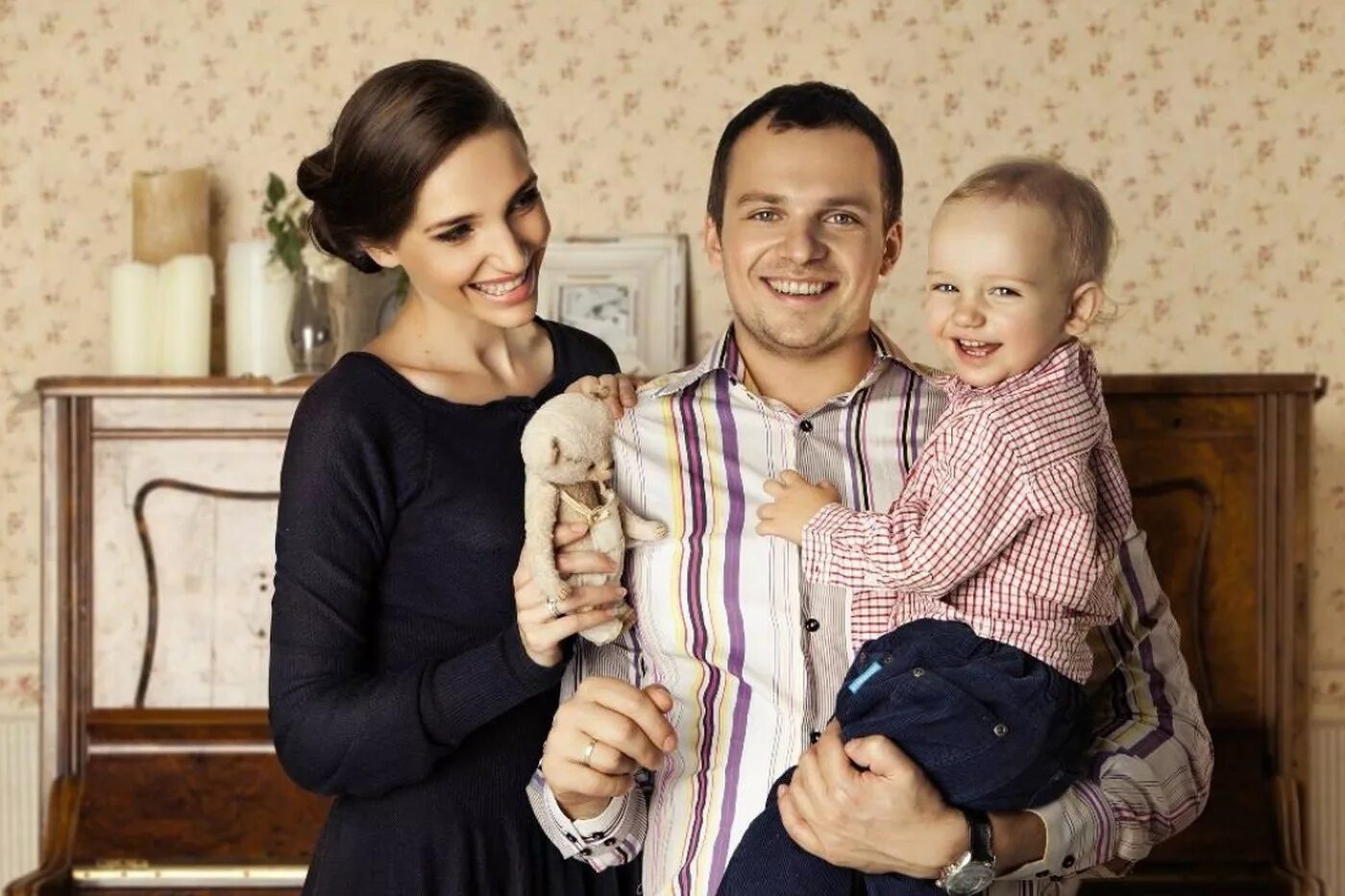 Актриса жена алексея. Актриса жена алексея. Актриса жена алексея. Жена алексея фатеева. Актриса жена алексея.