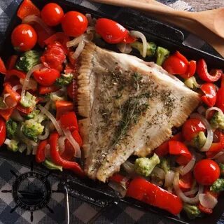 Рецепт камбалы в духовке с овощами