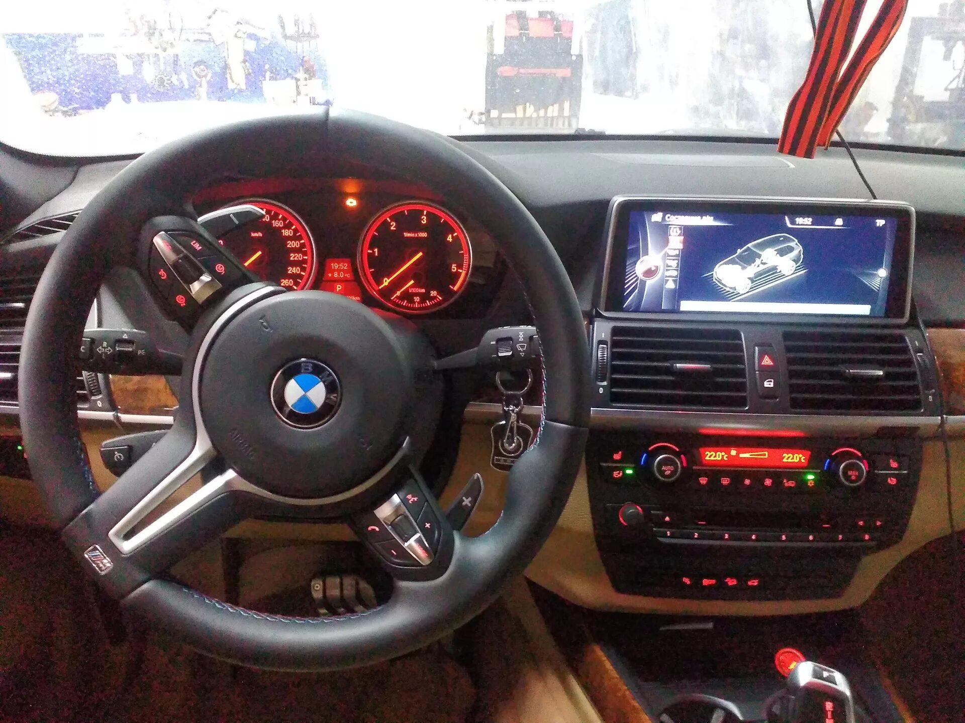 Андроид x5 e70. Bmw x5 e70 nbt. bmw x5 e70 nbt evo. бмв x5 e70 салон. nbt x5 f15.