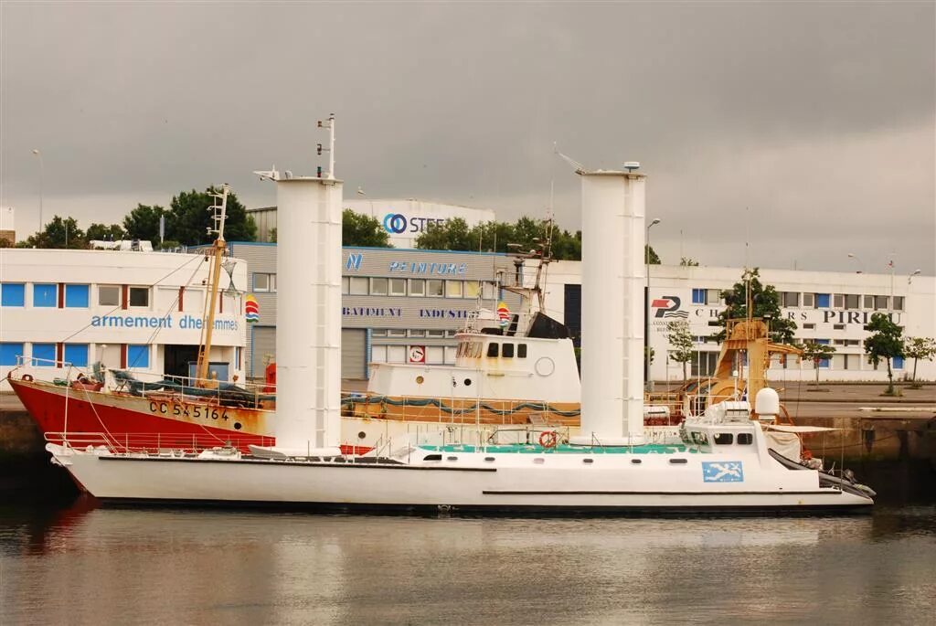 E ships