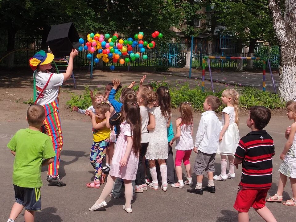 Развлечения в детском саду. Праздники в детском саду. Летние развлечения в детском саду. День защиты детей в детском саду.