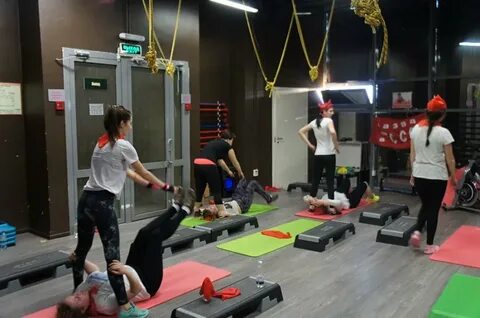 Фитнес клуб в торговом центре