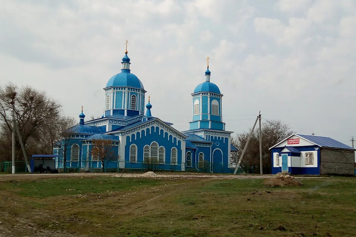 Село волчанка Самарская. Храм в волчанке Самарская область. Село волчанка Самарская область Красноармейский район. Храм в селе волчанка Самарская область.