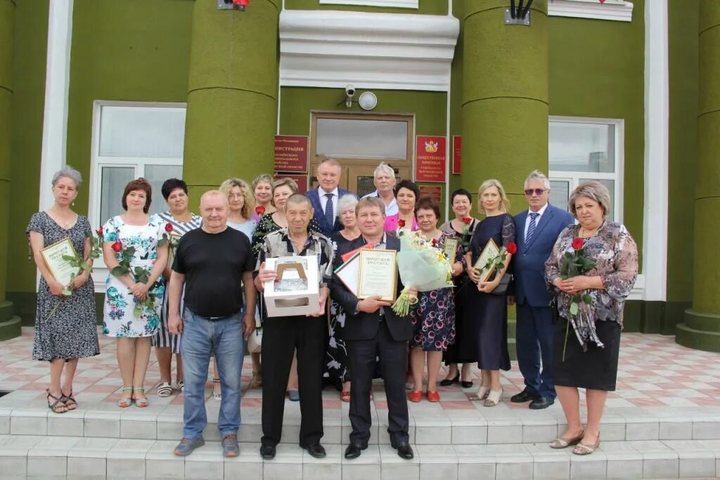 Вести новохоперск. Творческий коллектив редакции. Воскресения господня, храм новохоперск. Новохоперск храм в честь воскресения христова расписание. Дтп в новохоперском районе.