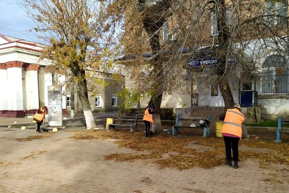 Красный луч. Тайфун красный луч 2011. Работа лнр красный луч вакансии на сегодня. 05. Работа лнр красный луч вакансии на сегодня.