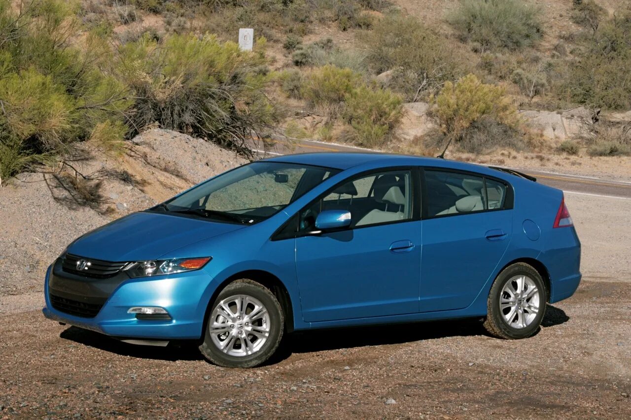 Инсайт цена. Хонда Инсайт 2008. Honda Insight 2009 синий. Хонда Инсайт гибрид 2009. Honda Insight 2010.