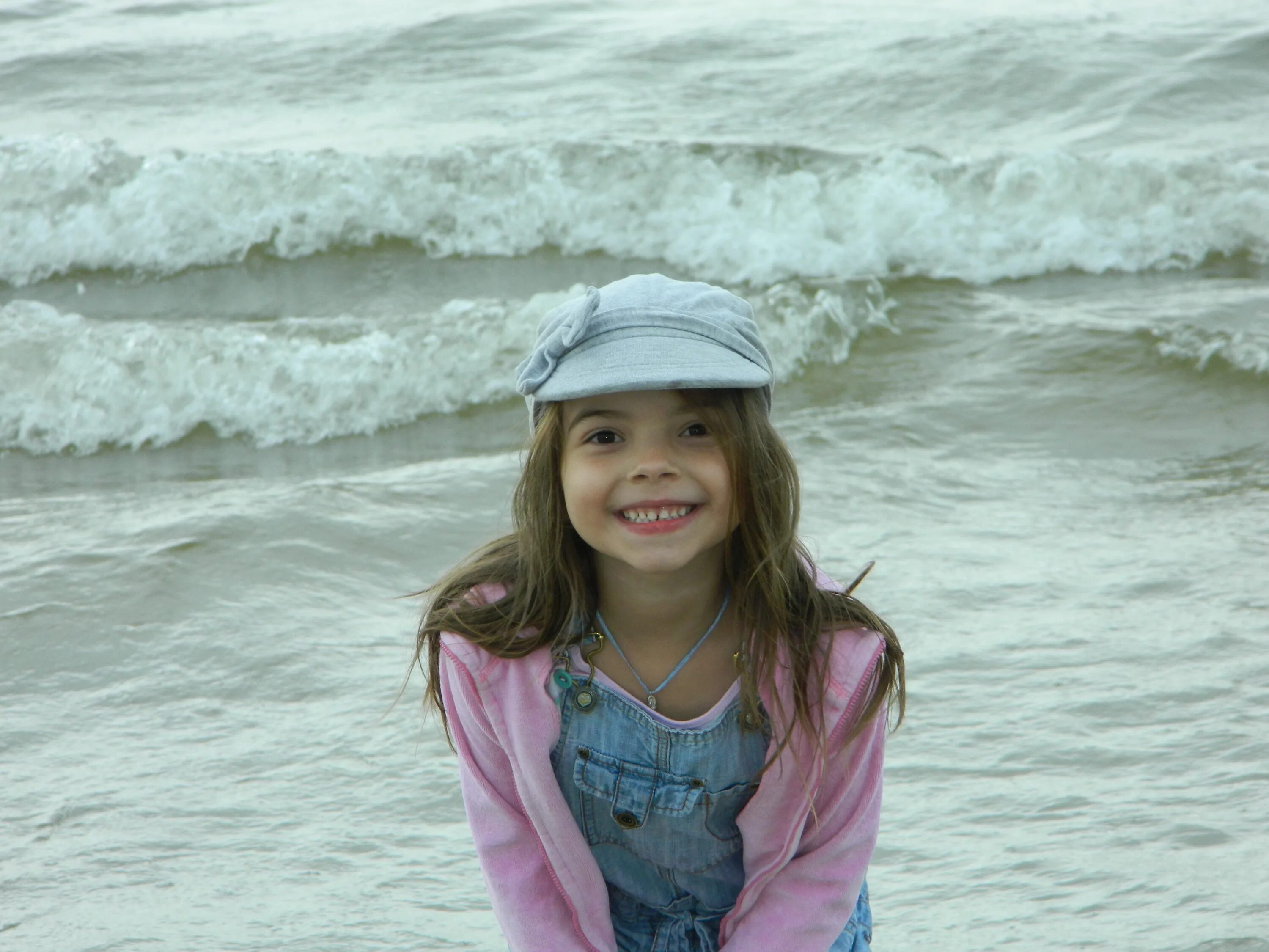 Девочка из океана. Пятилетняя девочка на море. Маленькие дети на море. Holiday models