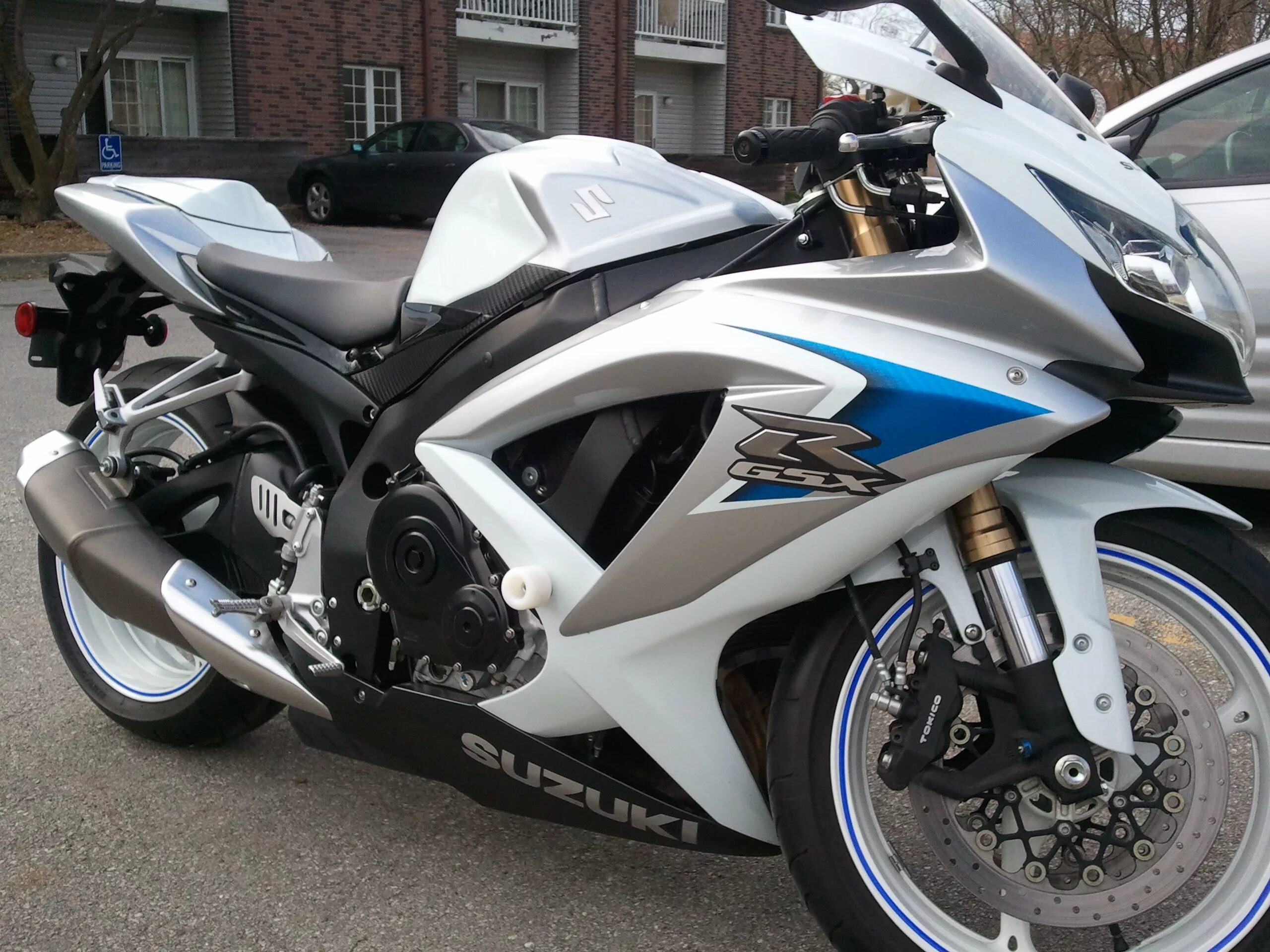 Suzuki GSX R 600 2008. Suzuki GSXR 600 2008. Сузуки GSXR 600 k8. Suzuki GSX-R 600 k1.