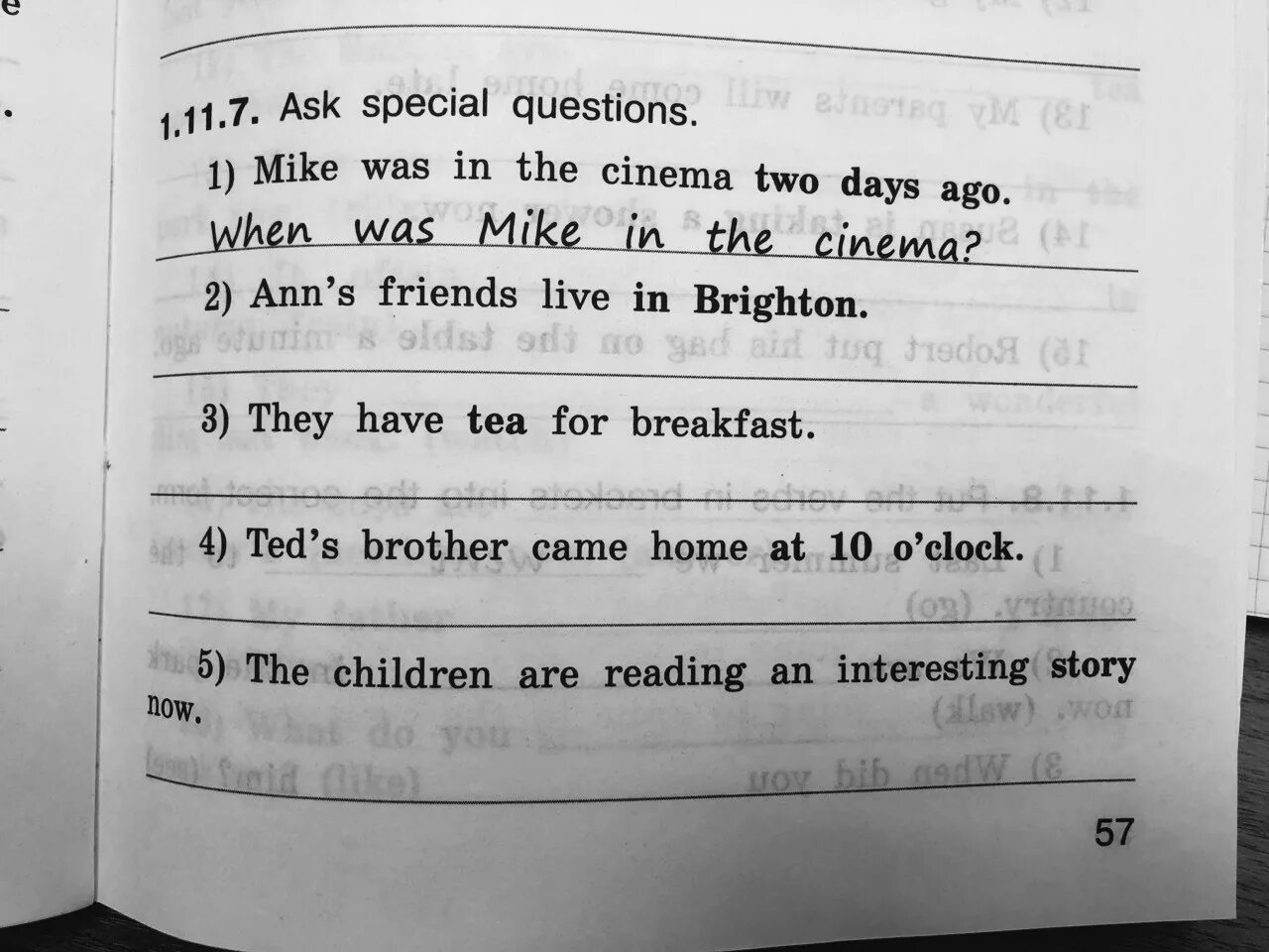 Ask Special questions. 1. Special questions. Специальный вопрос в английском Mike was in the Cinema two Days ago. Special questions be. My friend went last year