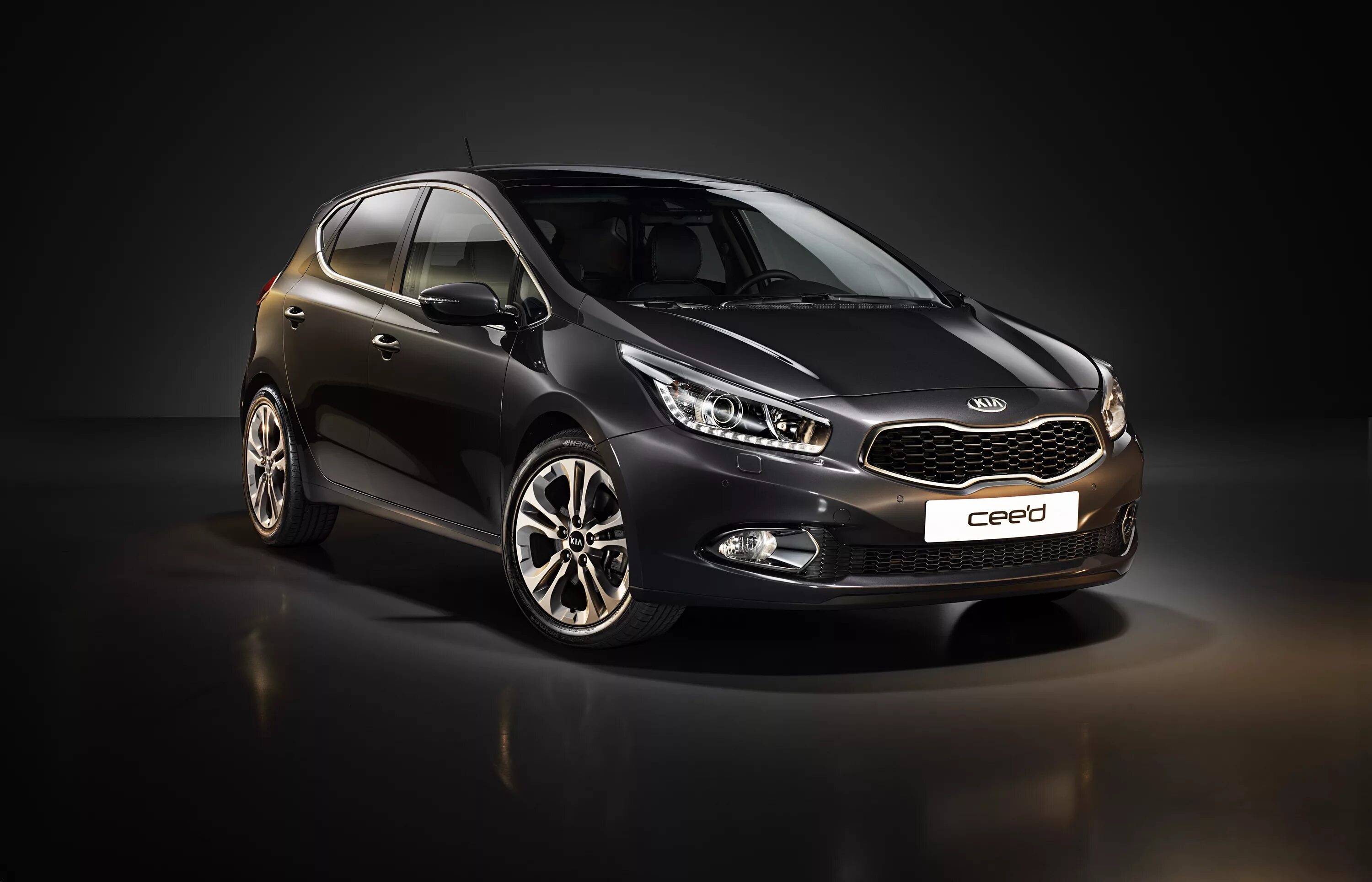 Сайт для сида. Kia Ceed 2013. Kia Ceed 2018. Киа СИД седан 2013. Kia Ceed 2 поколение.