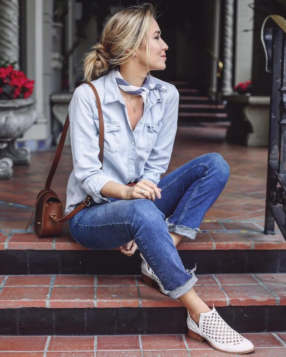 Casual стиль женский 2024 Work wear outfit Belted jeans Casual friday Blazer Black belt Office style Fashi
