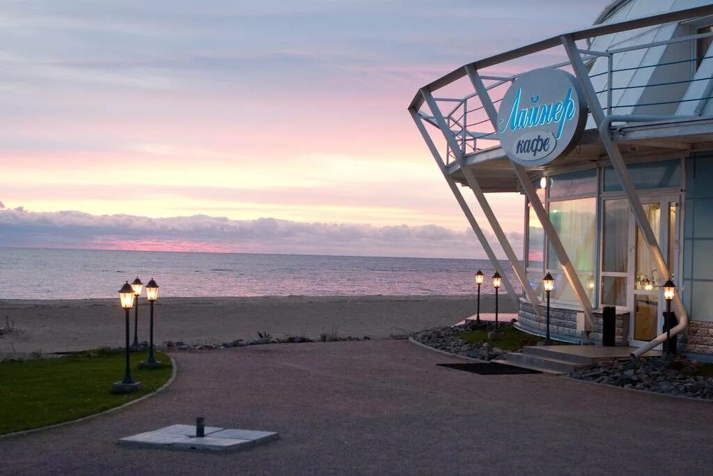 Комарово (санкт-петербург). Комарово, приморское шоссе 468. Комарово санкт-петербург отель лайнер. Отель лайнер комарово. Отели на берегу залива.