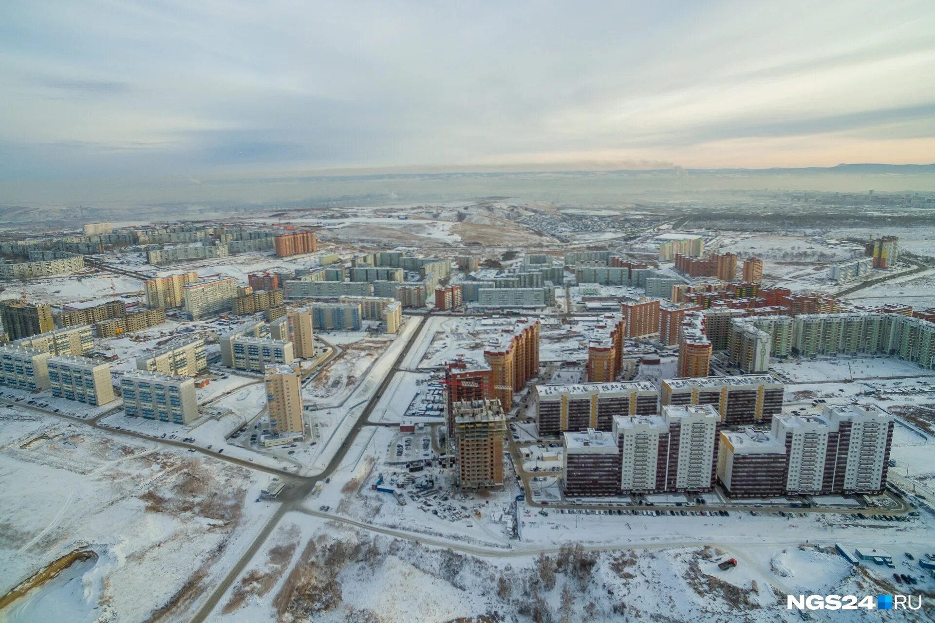 Красноярск поселок солнечный. Микрорайон солнечный красноярск. Микрорайон солнечный красноярск. Парки в солнечном красноярск. Г.