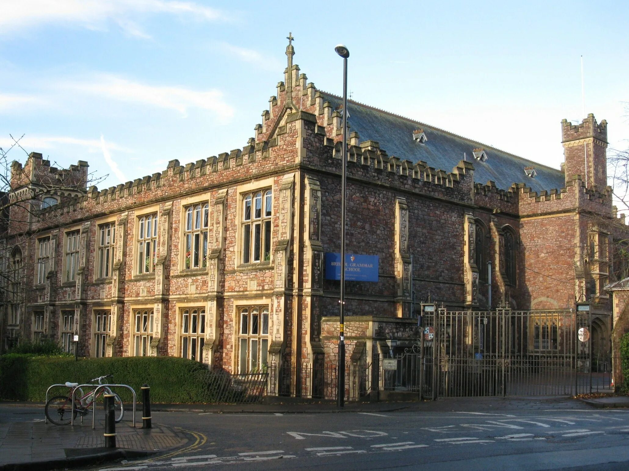 Школа грамматики. Bristol Grammar School. Британия грамматическая школа. Грамматические школы в Англии. Бристоль, Кингсвуд.