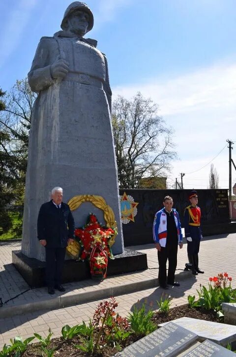 Матвеев курган на завтра. Матвеев Курган Ростовская область. Пица п. Матвеев Курган Матвеево Курганский район. Село Матвеев Курган.