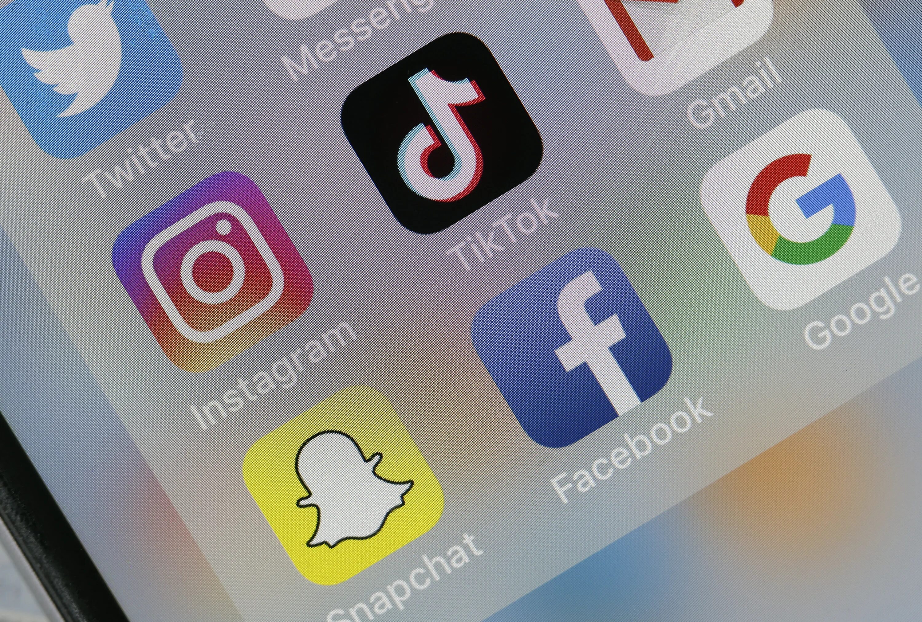 Facebook и youtube