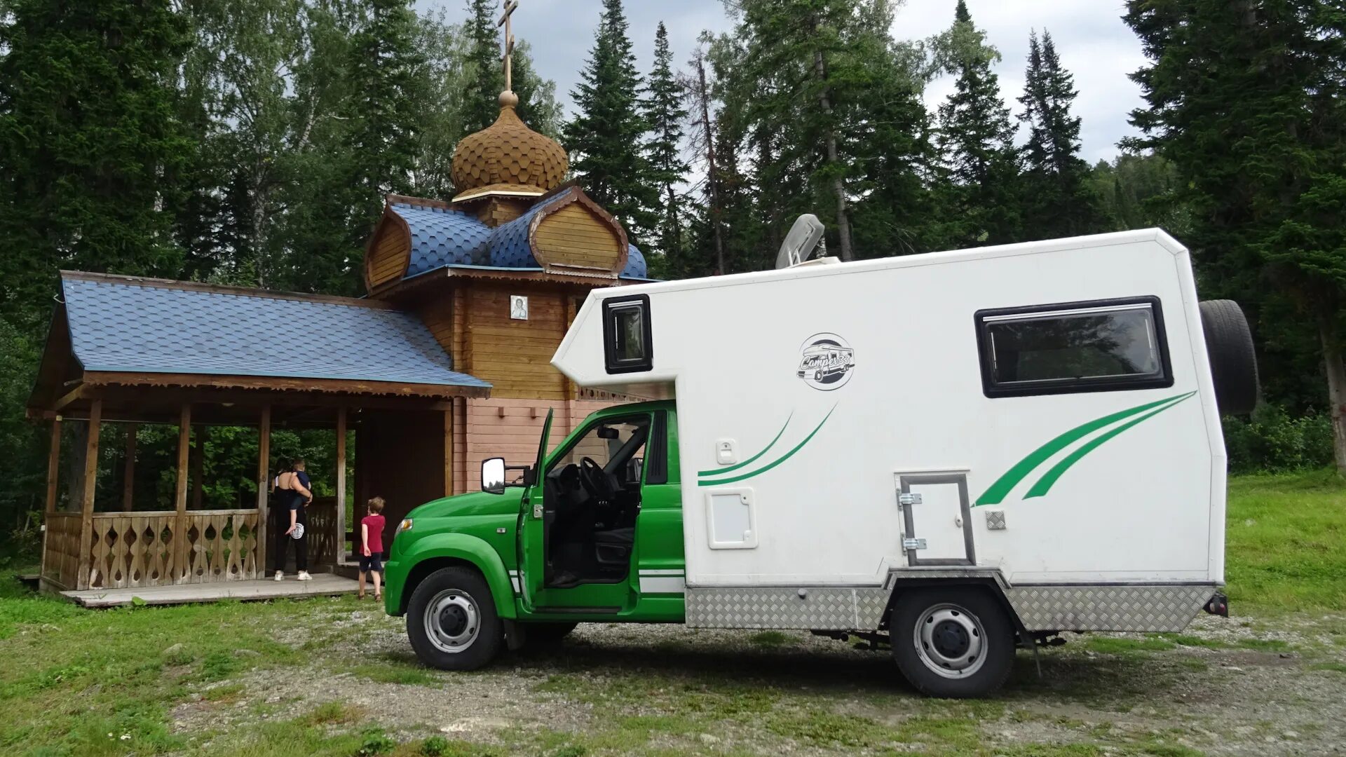 Bongo avtodom. Автодом dethleffs globetrotter. Дом на колесах аренда. Аренда дома на колесах новосибирск. Автодом алтай.