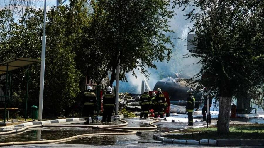 10 августа волгоград. Площадь чекистов волгоград. 10 августа волгоград. 10 августа волгоград. Телекомпания август волгоград.