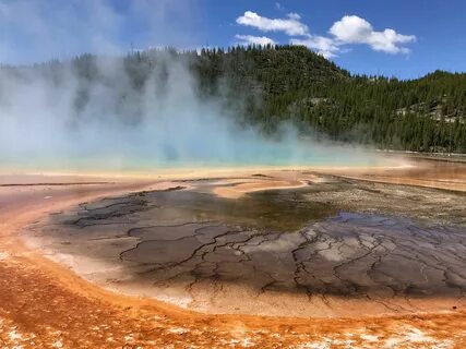Grand Prismatic Spring, Yellowstone National Park. 