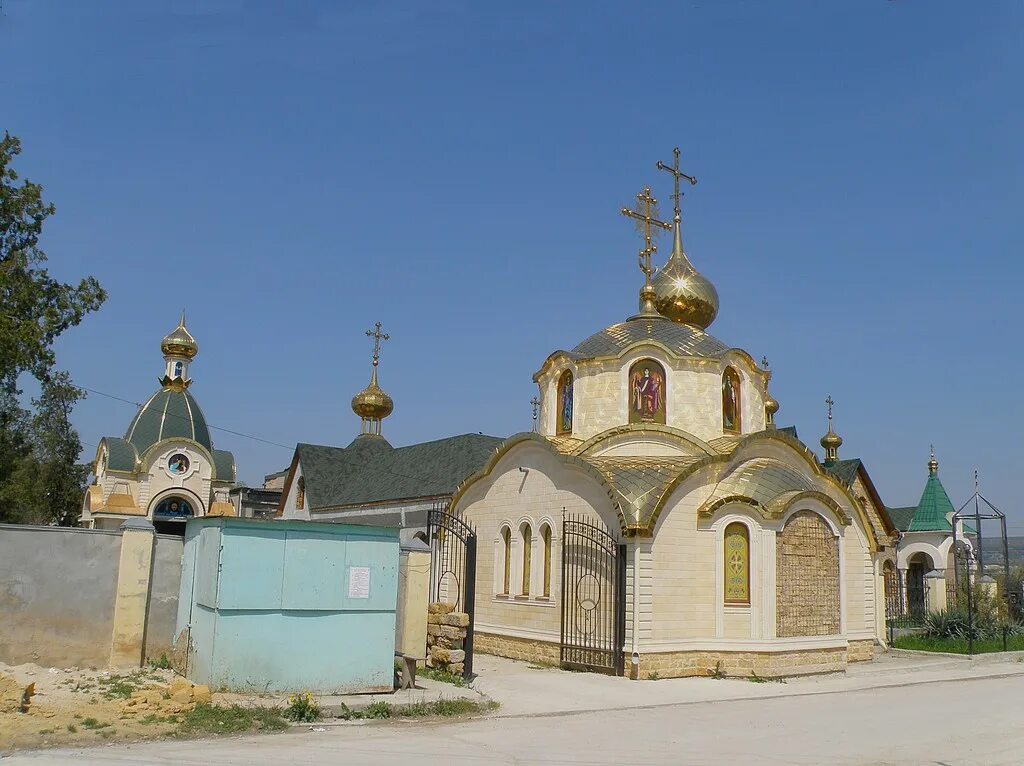 Погода в холмовке бахчисарайского. Свято Николаевский монастырь с Холмовка. Холмовка Бахчисарайский район мужской монастырь. Село Холмовка Бахчисарайский район. Свято Николаевский мужской монастырь с Холмовка Крым.