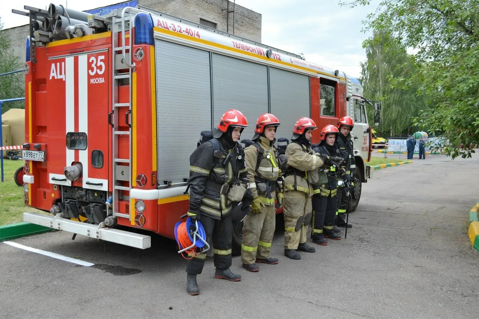 Создание пожарной охраны вологды. 35 Пожарная часть Москва. 32 Пожарная часть Москва. Пожарный 5 ПСЧ Москва. 21 Пожарная часть Москва.