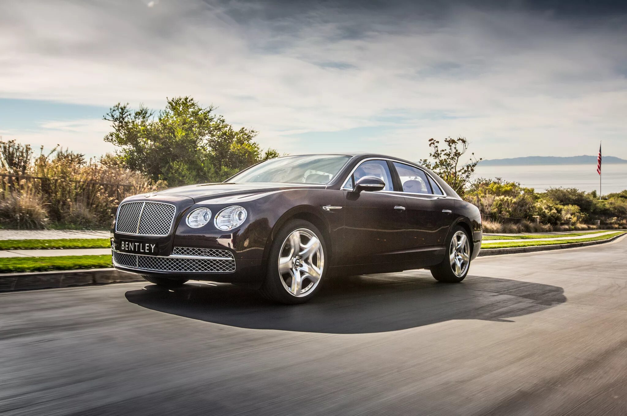 Bentley Flying Spur 2014. Bentley Flying Spur. Bentley Continental Flying Spur 2014. Бентли Flying Spur.