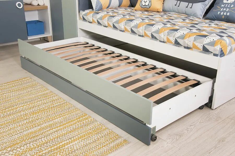 Детская кровать с выдвижным спальным местом. Выдвижная кровать для двоих детей. Кровать с выдвижной кроватью. Кровать икеа двойная выдвижная. Детская кровать с выдвижным спальным местом.
