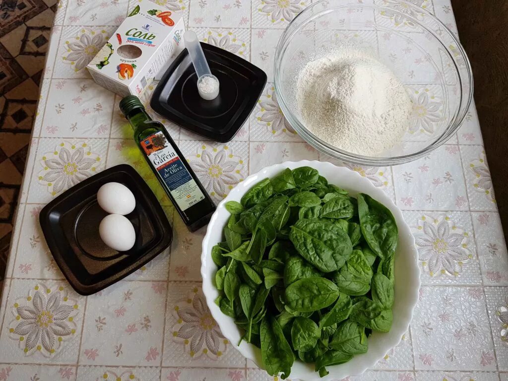 как сделать зеленое тесто. как сделать зеленое тесто. крем в бисквит зелёного цвета. зеленое тесто. торт тесто зелёный.